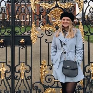 Meet your Posher, Amelia